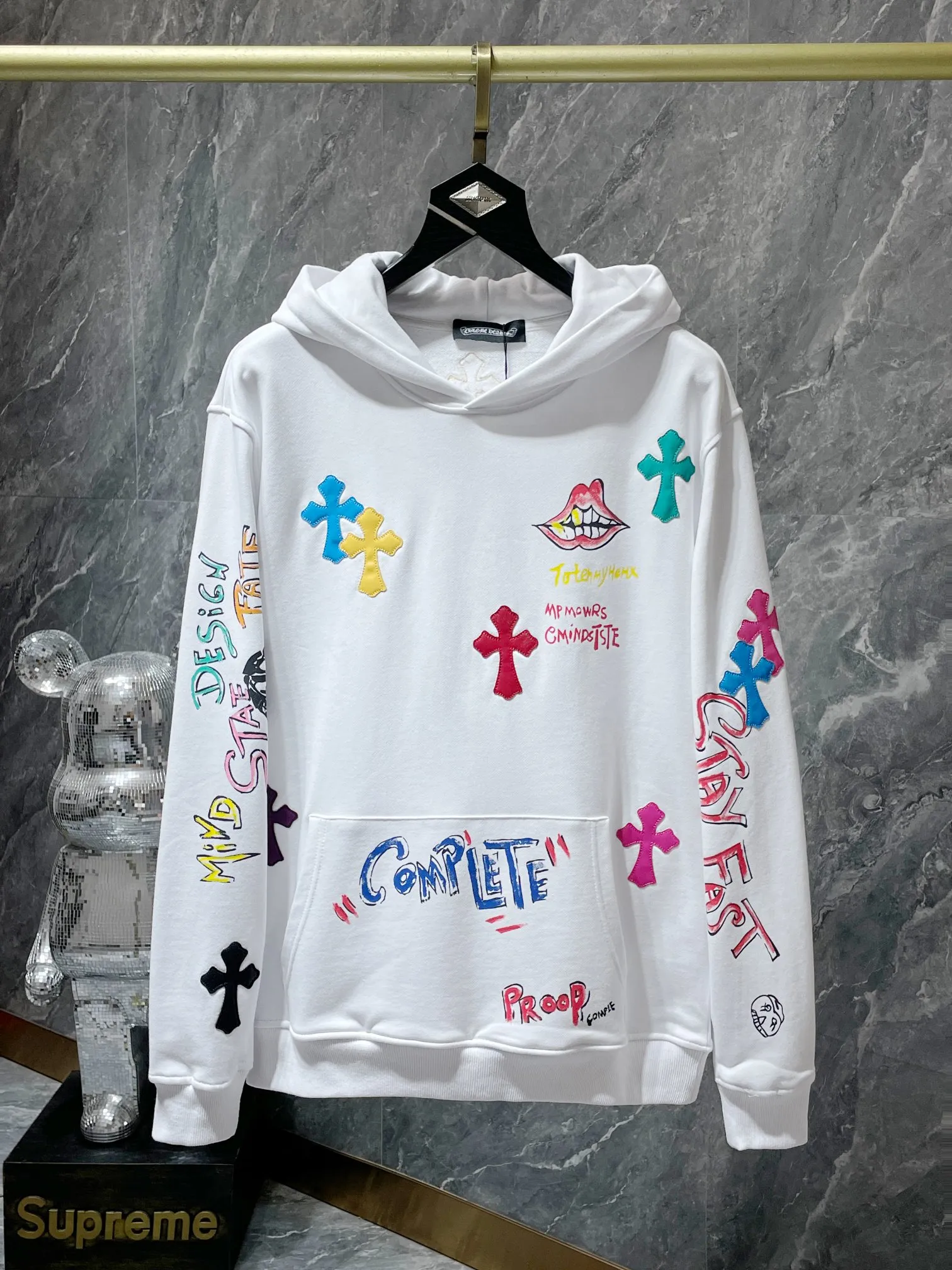 P276 New Chrome Hearts Autumn and Winter 2025 Counter Synchronization Colorful cross leather Sanskrit hand-painted graffiti hooded sweatshirt Ins celebrity couple must-have, same style for men and women! The highest version! ! Imported leather! ! A must-have for internet celebrities! Recommended colors: white, black, gray Code numbers: S, M, L, XL